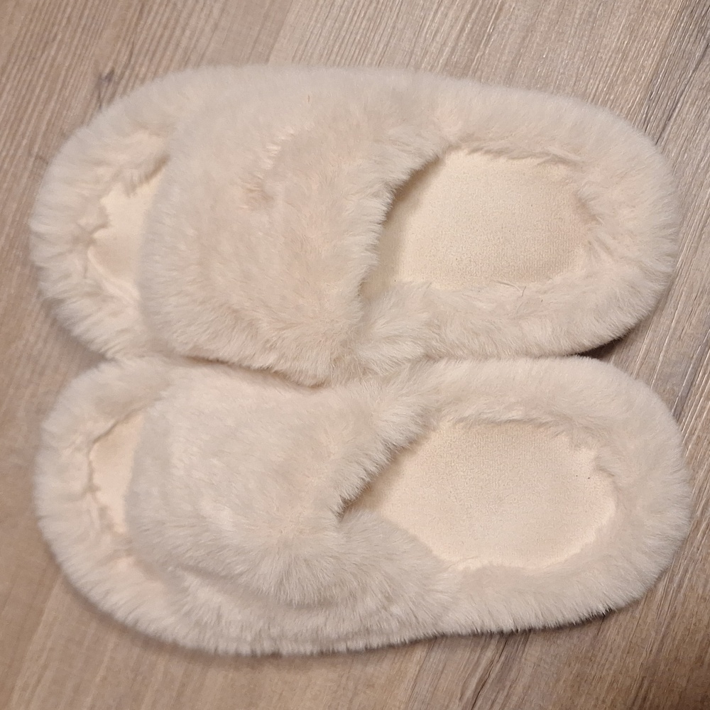 Slipppers